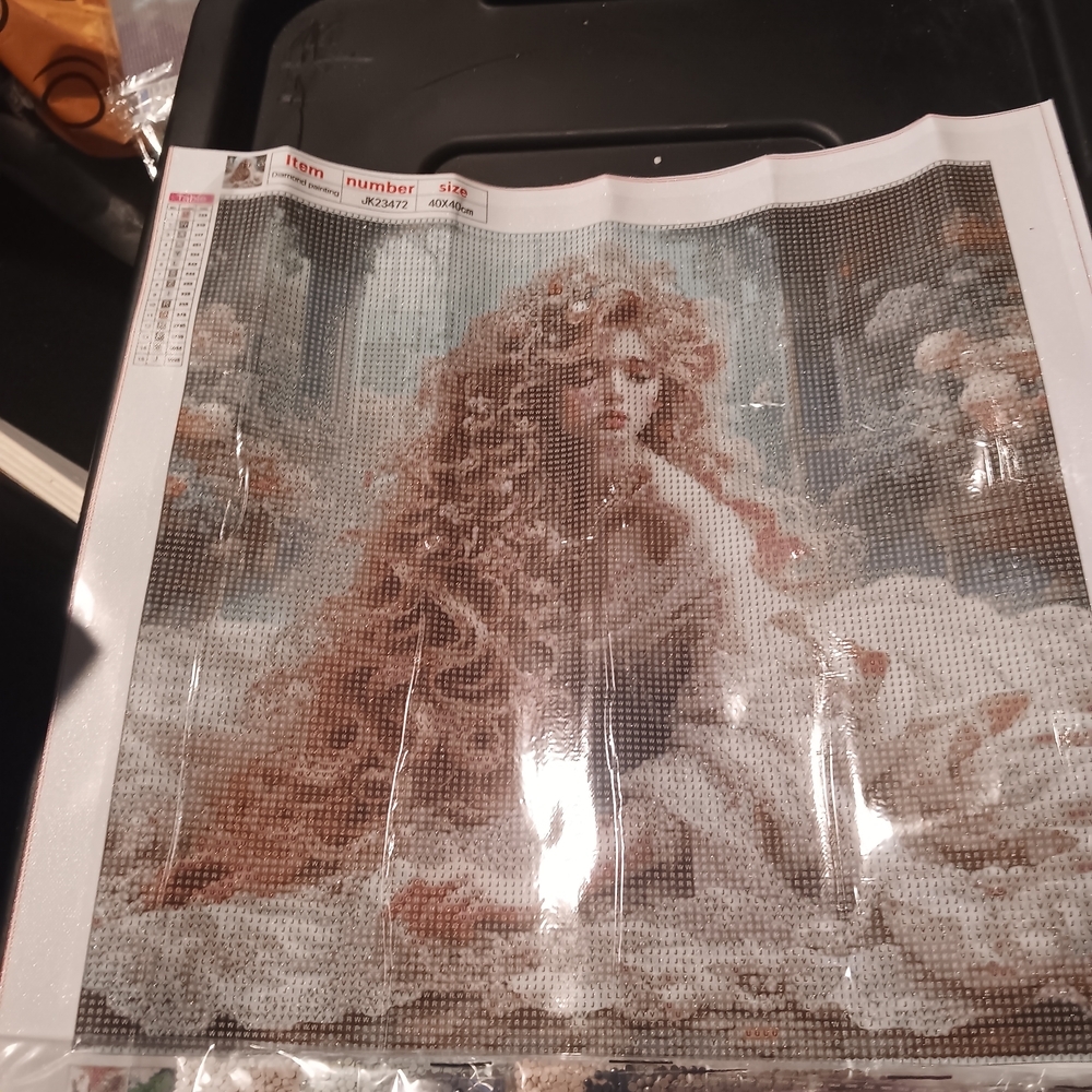Sexy Woman In White Diamond Art Painting Kit 40x40